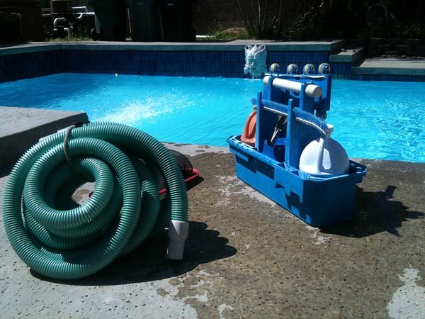 Comment faire l’entretien d’une piscine ?