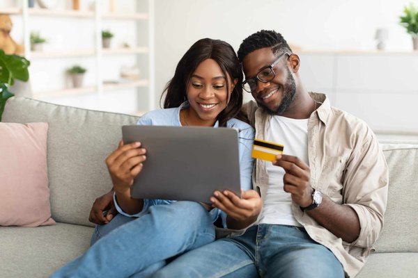 Carte à débit différé : comment elle fonctionne ?